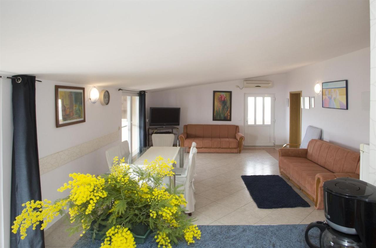Apartments Gudelj Trogir Exterior foto